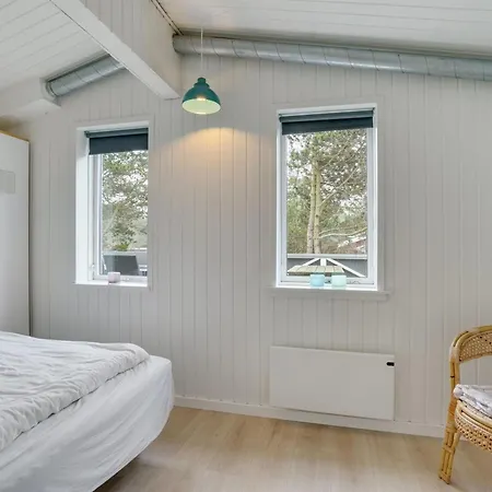 Ljupka - 1km From The Sea By Interhome *